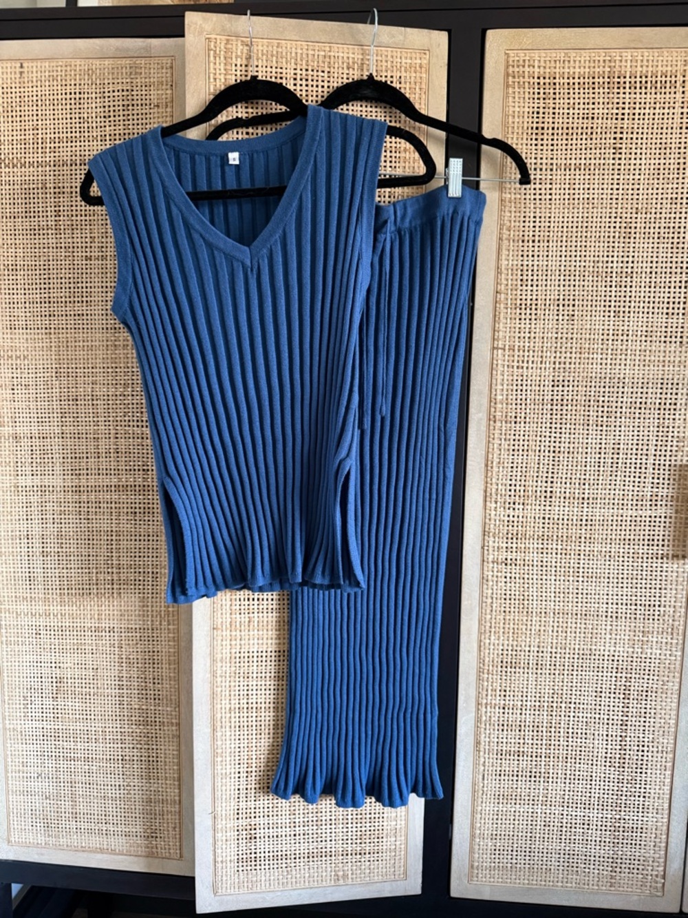 Women's Ribbed 2-piece Top and Midi Skirt in Blue